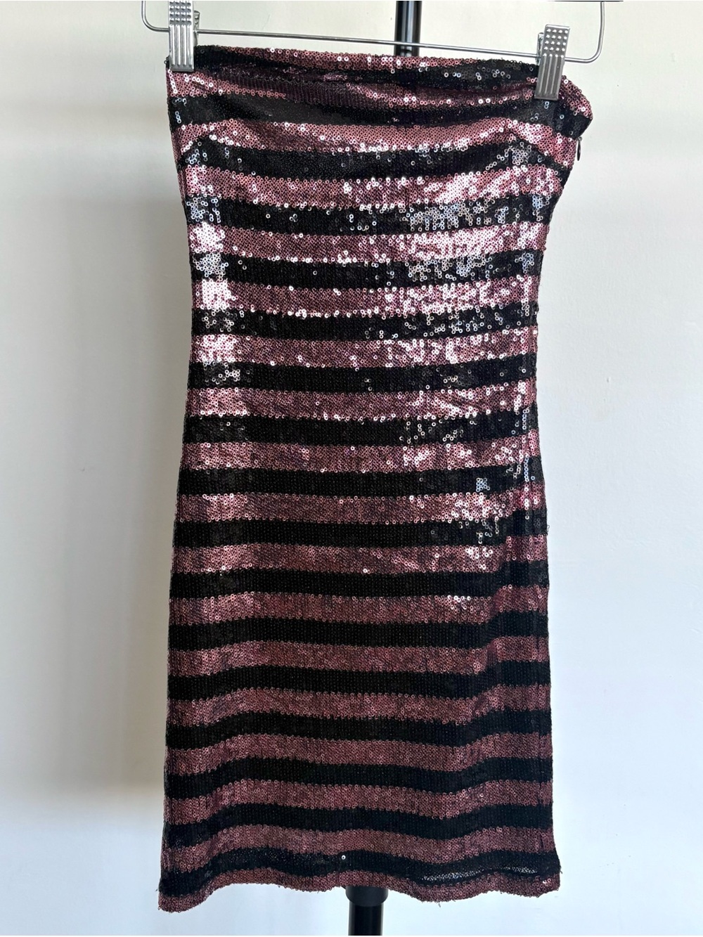 🐚 Y2K PINK & BLACK F21 SEQUIN MINI DRESS